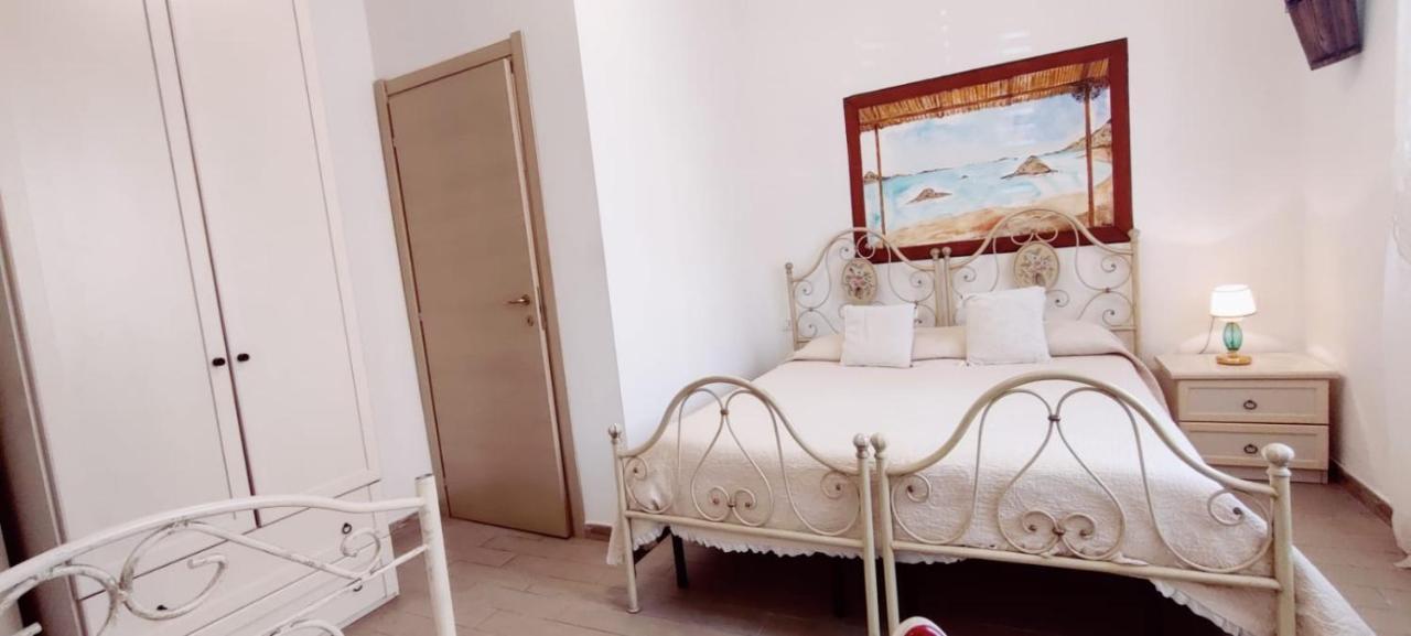 サン・パンタレオ La Porta Sulla Costa Bed & Breakfast エクステリア 写真