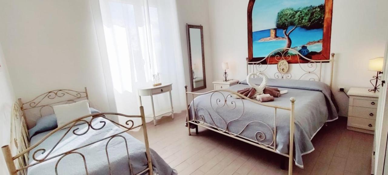 サン・パンタレオ La Porta Sulla Costa Bed & Breakfast エクステリア 写真