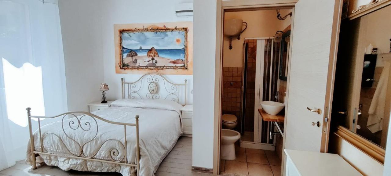 サン・パンタレオ La Porta Sulla Costa Bed & Breakfast エクステリア 写真