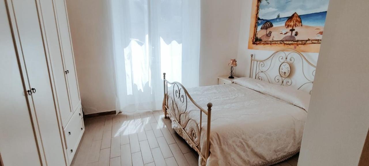 サン・パンタレオ La Porta Sulla Costa Bed & Breakfast エクステリア 写真