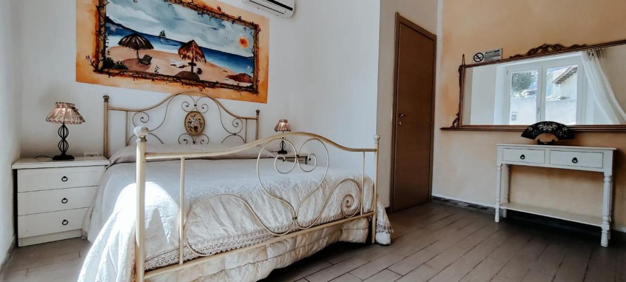 サン・パンタレオ La Porta Sulla Costa Bed & Breakfast エクステリア 写真