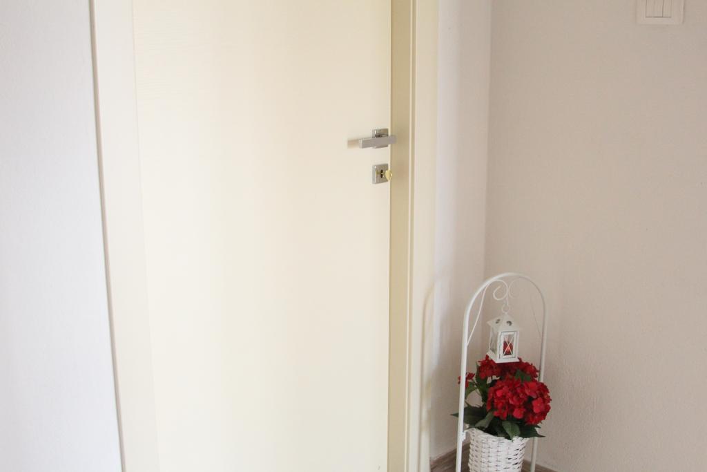 サン・パンタレオ La Porta Sulla Costa Bed & Breakfast エクステリア 写真